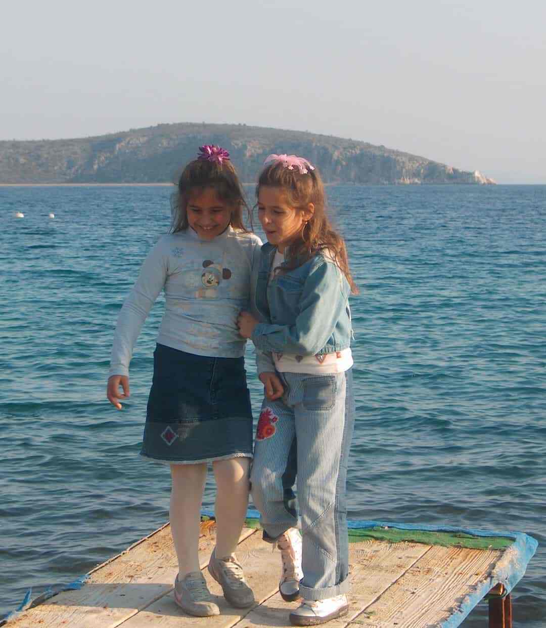 Σκιαδαρέσες